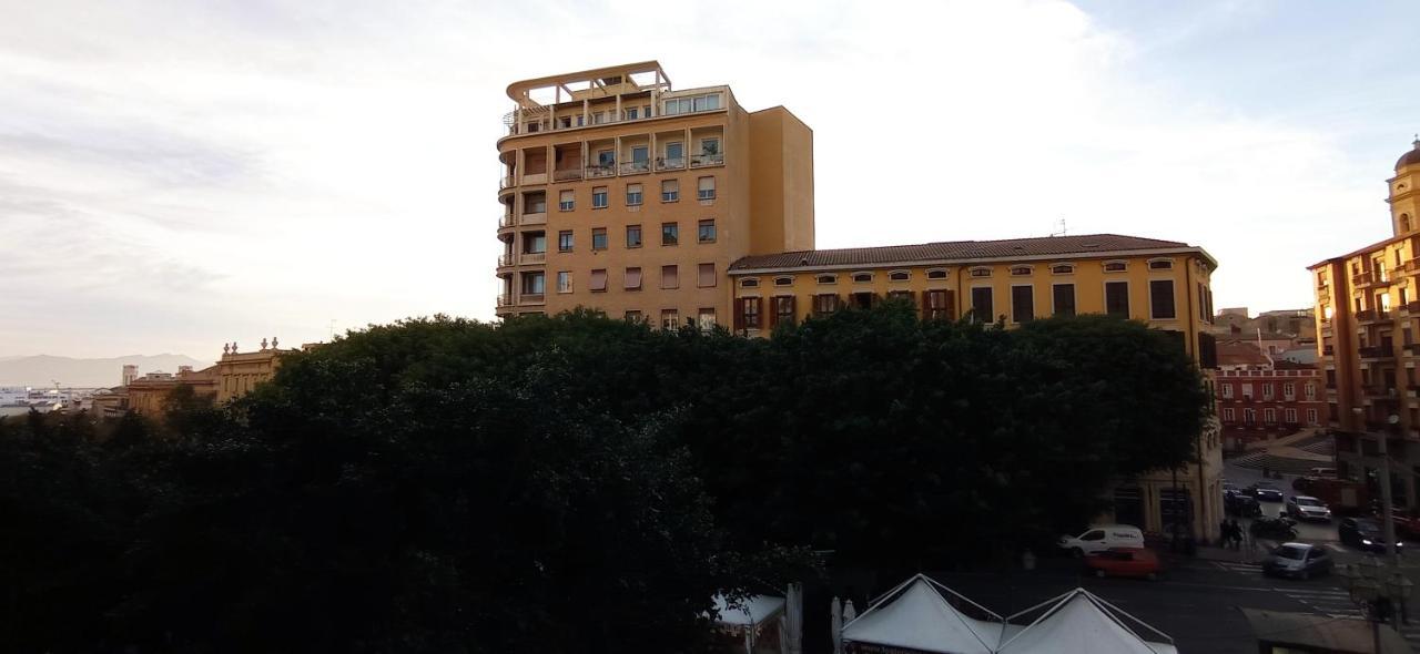 Onlyrooms III - Piazza Jenne Cagliari Dış mekan fotoğraf