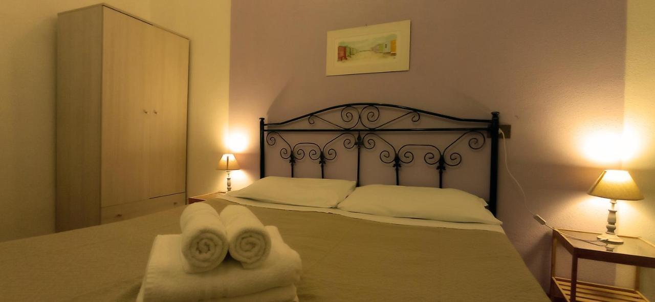 Onlyrooms III - Piazza Jenne Cagliari Dış mekan fotoğraf